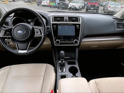 Used 2018 Subaru Outback 2.5i Limited AWD/4WD image 18