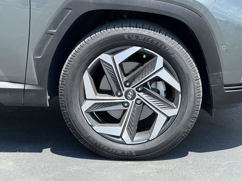 Certified 2023 Hyundai Tucson Limited AWD/4WD image 16