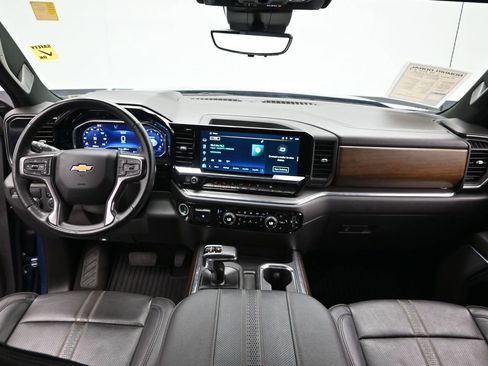 Used 2024 Chevrolet Silverado 1500 High Country w/ Technology Package RWD image 20