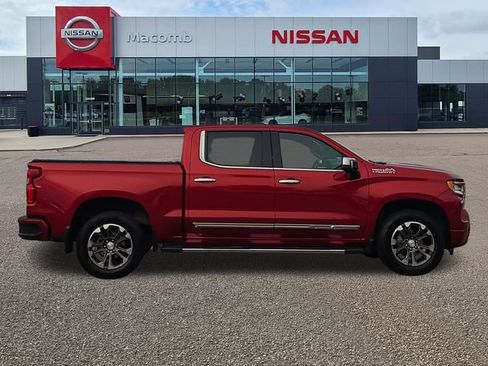 Used 2024 Chevrolet Silverado 1500 High Country w/ Technology Package AWD/4WD image 8
