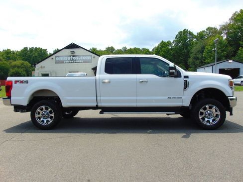 Used 2020 Ford F350 Lariat w/ Lariat Ultimate Package AWD/4WD image 2