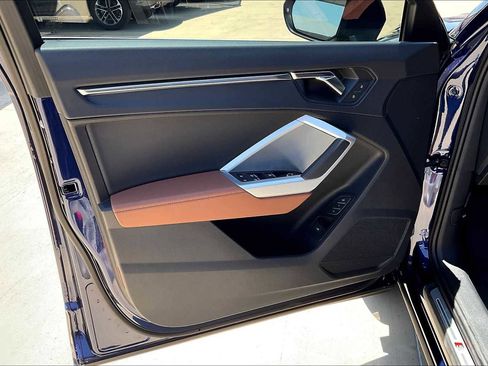 New 2025 Audi Q3 2.0T Premium image 10