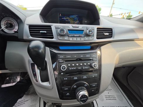Used 2012 Honda Odyssey Touring Elite image 22