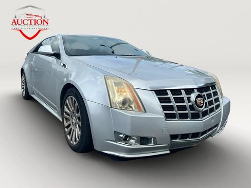 Used 2013 Cadillac CTS Performance RWD image 3