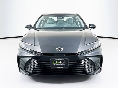 Used 2025 Toyota Camry LE w/ Convenience Package FWD image 2