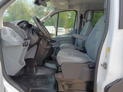 Used 2015 Ford Transit 150 XL RWD image 18