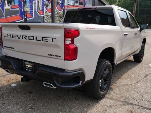 New 2026 Chevrolet Silverado 1500 Custom Trail Boss w/ LPO, Dark Essentials Package AWD/4WD image 35