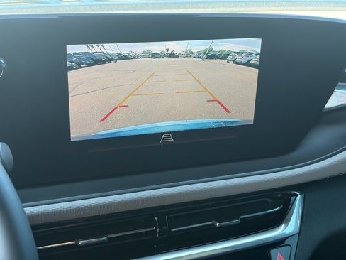 Used 2024 Buick Envista Sport Touring FWD image 21