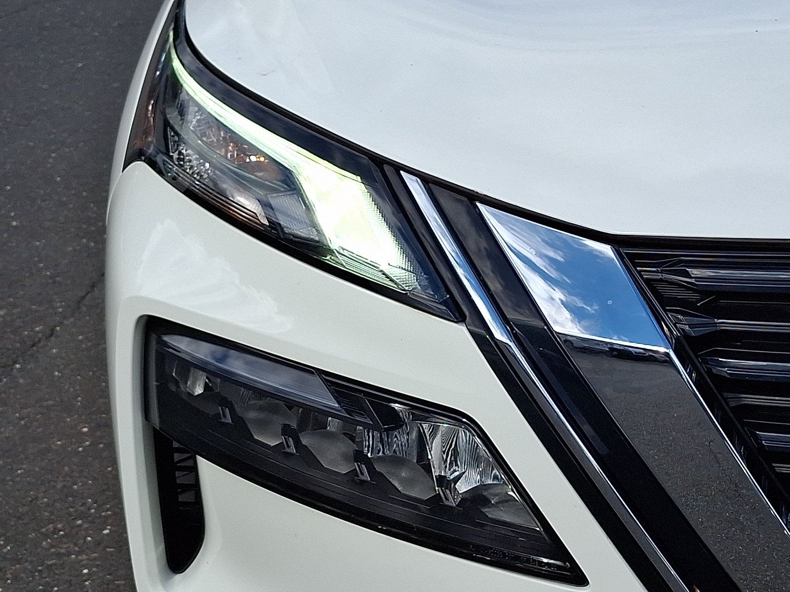 Certified 2023 Nissan Rogue S AWD/4WD image 11
