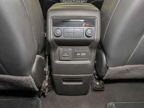 Used 2021 GMC Acadia SLT w/ Trailering Package AWD/4WD image 32