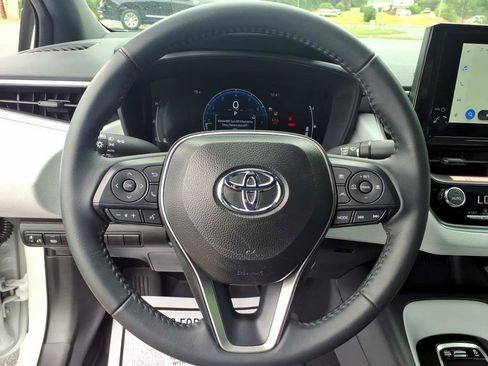 Used 2026 Toyota Corolla SE FWD image 23