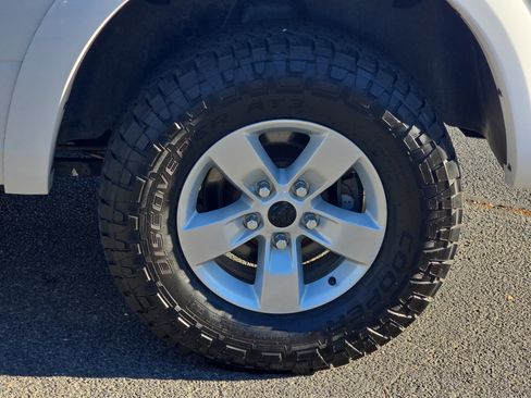 Used 2018 RAM 1500 Rebel w/ Luxury Group image 33