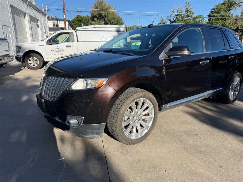 Used 2013 Lincoln MKX AWD image 1