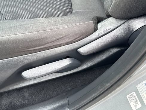 Used 2019 Toyota RAV4 LE w/ All Weather Liner Package AWD/4WD image 46