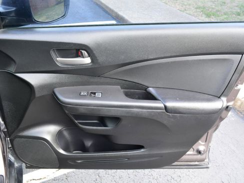 Used 2015 Honda CR-V LX image 16