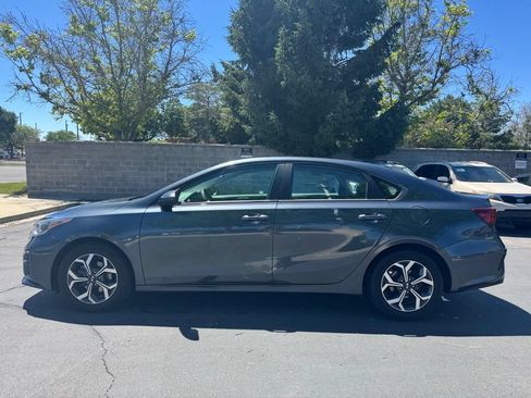 Used 2019 Kia Forte LXS FWD image 15