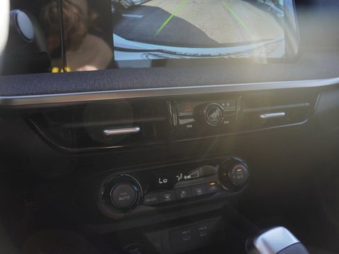 New 2026 Nissan Kicks SV image 14