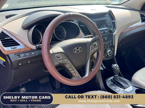 Used 2016 Hyundai Santa Fe SE AWD/4WD image 10