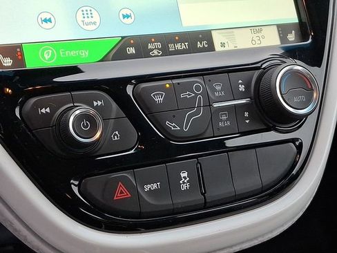 Used 2020 Chevrolet Bolt Premier w/ Infotainment Package image 19