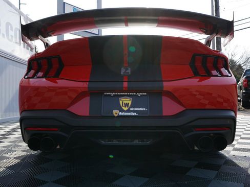 Used 2025 Ford Mustang GT Premium w/ GT Performance Package image 8