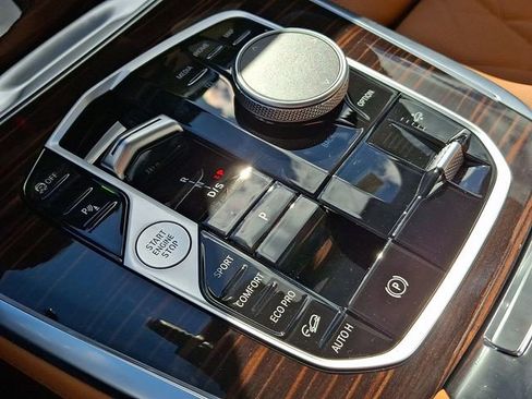 New 2026 BMW X7 xDrive40i w/ M Sport Package image 15