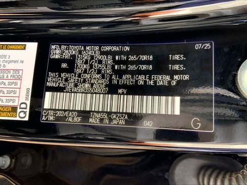 Used 2025 Toyota 4Runner TRD Off-Road Premium w/ Tow Technology Package AWD/4WD image 37