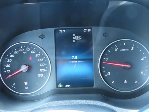 Used 2024 Mercedes-Benz Sprinter 2500 image 31