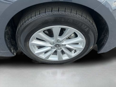 Used 2023 Toyota Corolla LE image 12