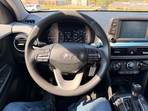 Used 2021 Hyundai Kona SE AWD/4WD image 16