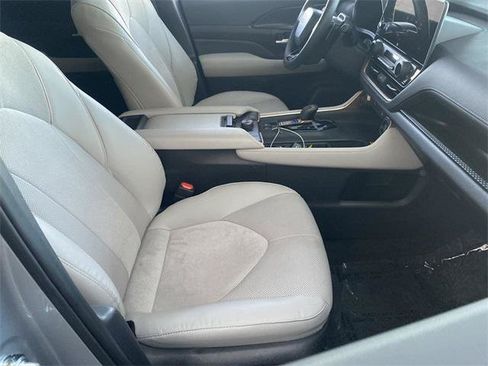 Certified 2024 Toyota Grand Highlander AWD Hybrid image 31