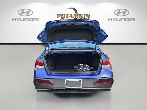 Certified 2026 Hyundai Elantra Sport FWD image 24