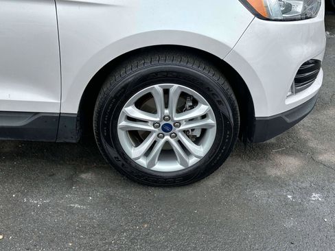 Used 2019 Ford Edge SEL w/ Equipment Group 201A image 6