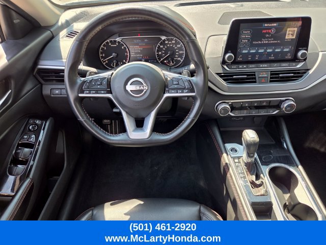 Used 2025 Nissan Altima 2.5 SR FWD image 12