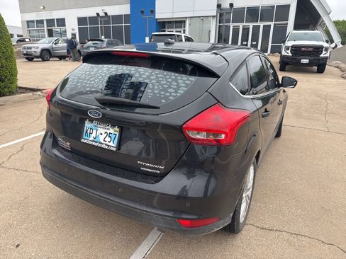 Used 2015 Ford Focus Titanium FWD image 7