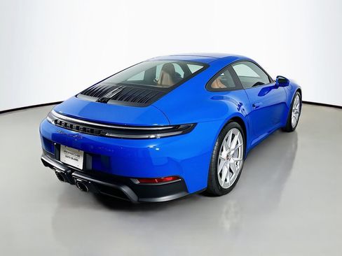 Certified 2025 Porsche 911 Carrera GTS RWD image 9