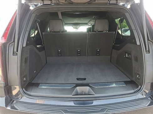 Certified 2024 Cadillac Escalade ESV Sport Platinum AWD/4WD image 32