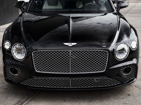 Used 2020 Bentley Continental GT image 2