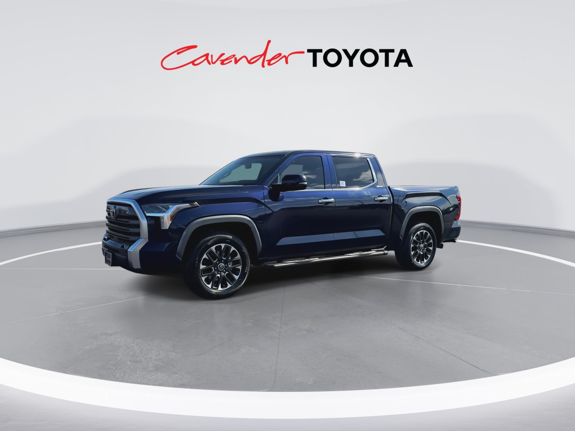 Used 2024 Toyota Tundra Limited w/ Power Package RWD image 4