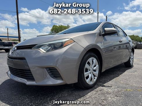 Used 2016 Toyota Corolla LE FWD image 1