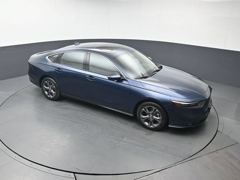 Used 2023 Honda Accord EX image 41