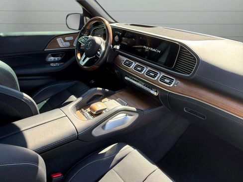 Used 2023 Mercedes-Benz Maybach GLS 600 Maybach GLS 600 image 2