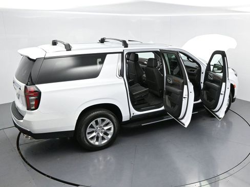 Used 2024 Chevrolet Suburban Premier w/ Premium Package AWD/4WD image 40