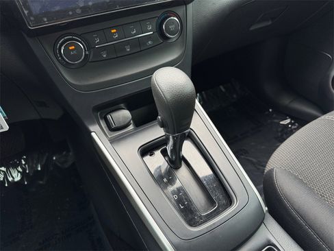 Used 2017 Nissan Sentra S image 28