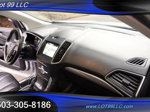 Used 2017 Ford Edge Titanium w/ Technology Package AWD/4WD image 22