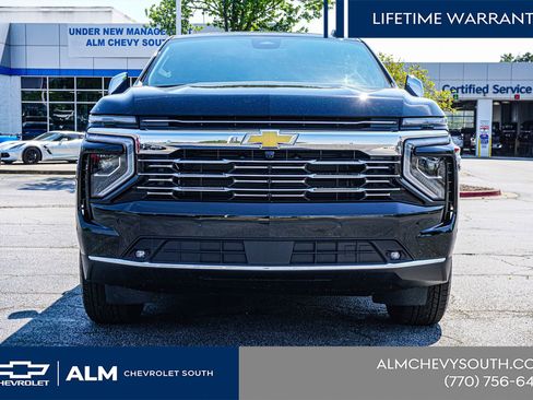 New 2026 Chevrolet Suburban Premier RWD image 11