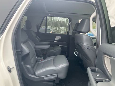 New 2026 Ford Expedition Max Active image 13