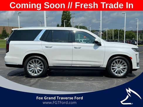 Used 2023 Cadillac Escalade Premium Luxury w/ Performance Package AWD/4WD image 58