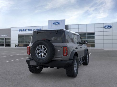 New 2025 Ford Bronco Badlands image 8