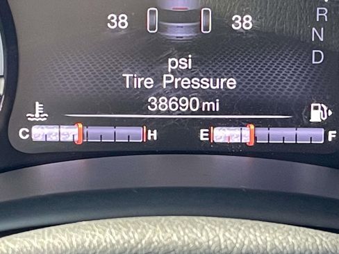 Used 2022 Jeep Renegade Limited w/ Sun, Sound & Wheels Group image 27