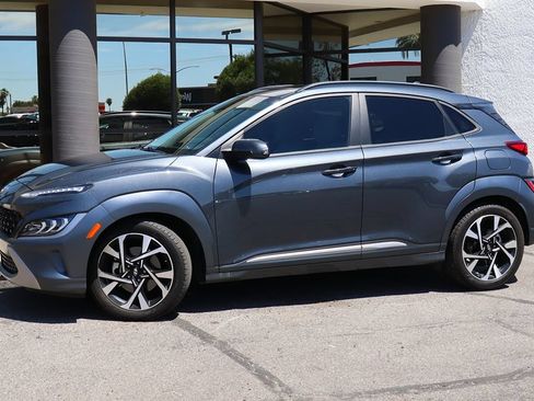 Used 2022 Hyundai Kona Limited FWD image 4